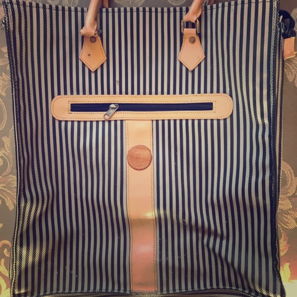 Fendi Roman Italy purse/bag